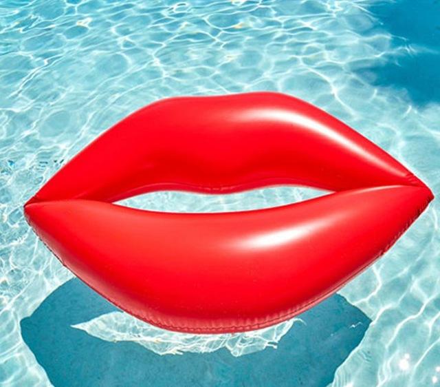 Lip Floatie